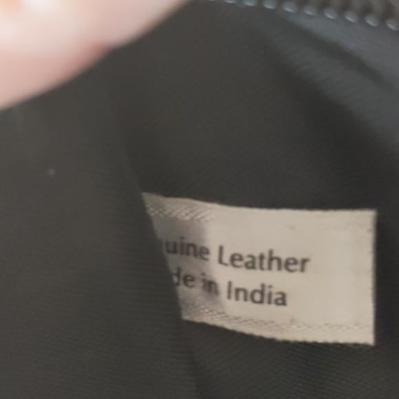 Bugatti leather pouch NWT - Picture 7 of 7